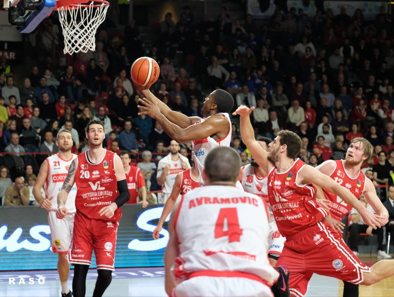 More information about "Varese, più unita che mai, domina su una troppo stanca Pesaro"