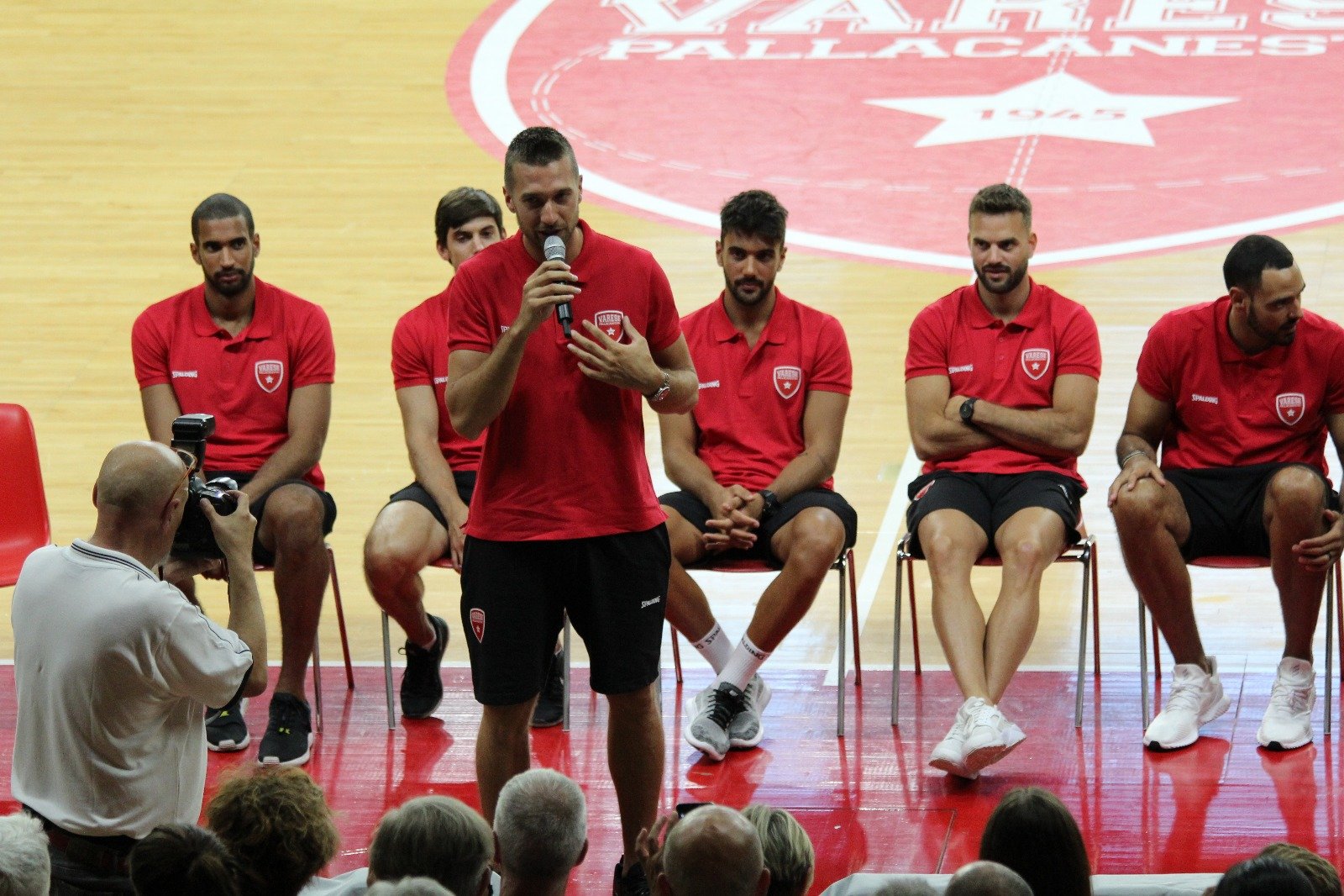 More information about "Una prima scelta di squadra"