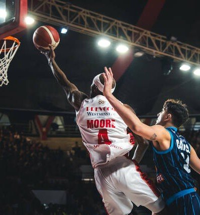 More information about "Mille emozioni e altri due punti: la Openjobmetis supera anche Napoli"